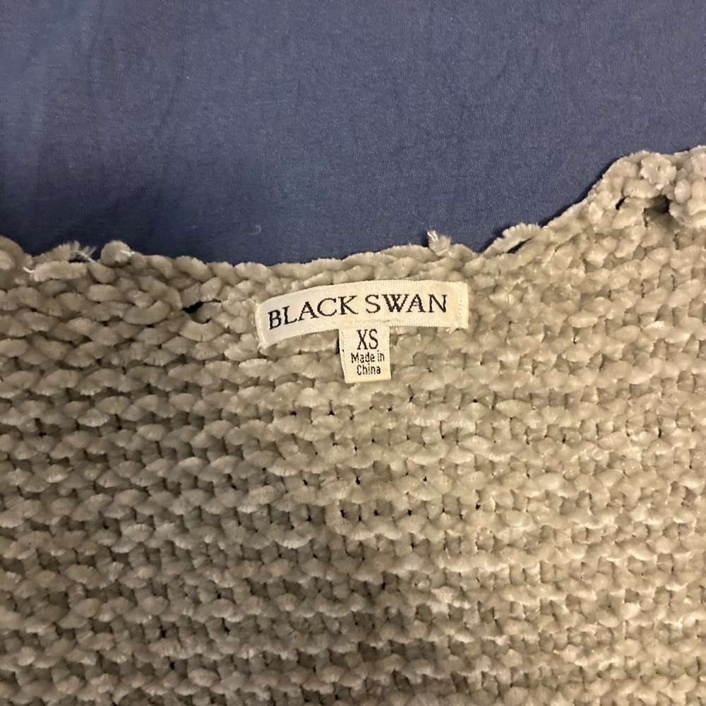 Gray silver black swan sweater extra small